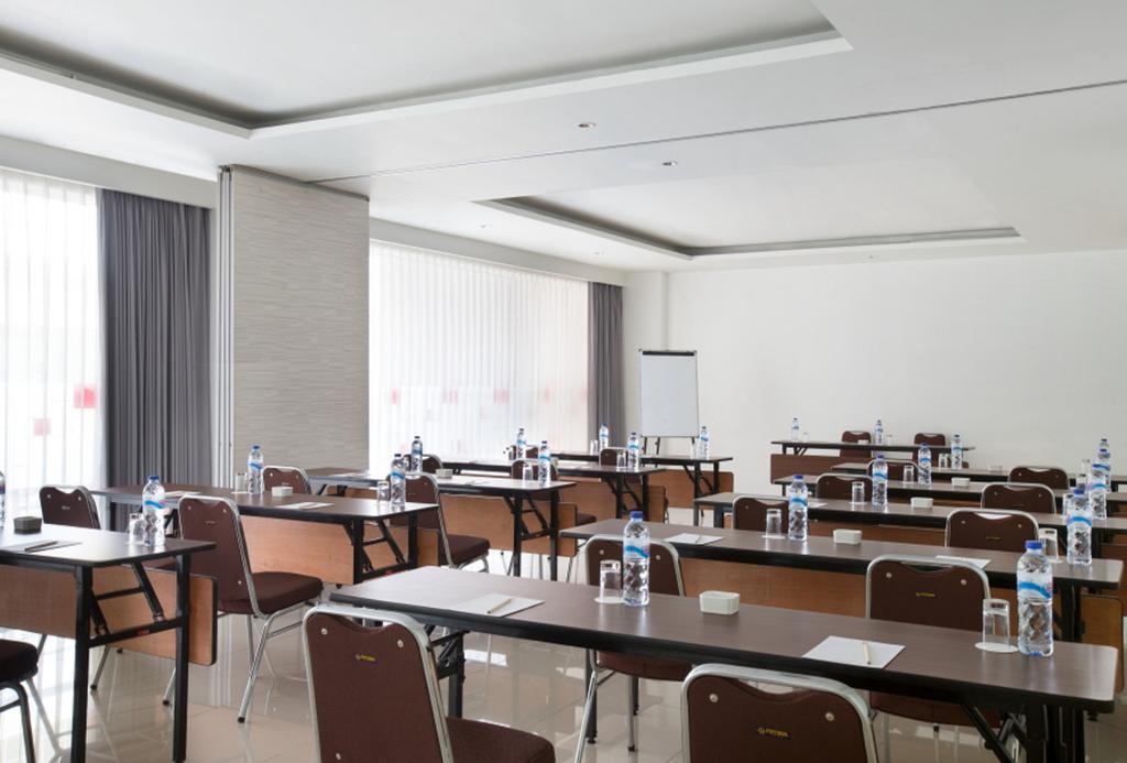 Amaris Hotel Тангеранг Экстерьер фото