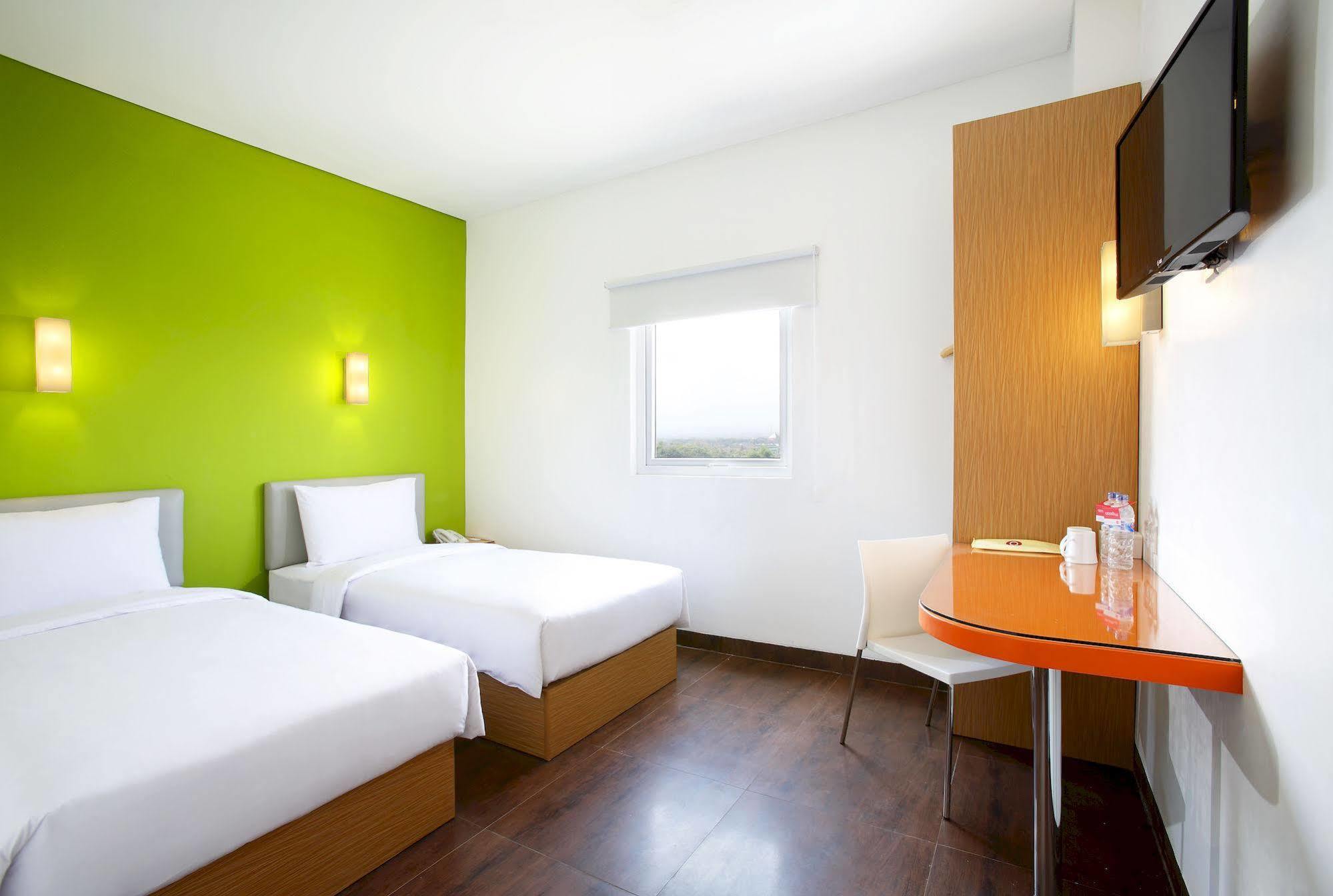 Amaris Hotel Тангеранг Экстерьер фото